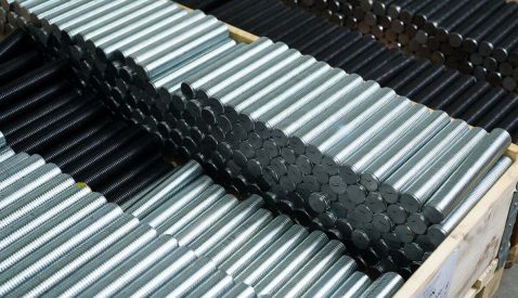 Pręt gwintowany – z&nbsp;czego jest wykonany i&nbsp;do czego służy?