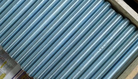 Różnice pomiędzy DIN 975 vs. DIN 976