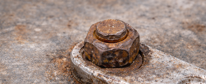 Grafika przedstawiająca połączenie kołnierzowe belki stalowej ze śrubami HV/SB